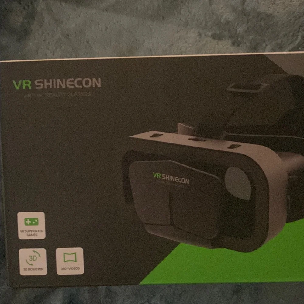 Black VR Headset